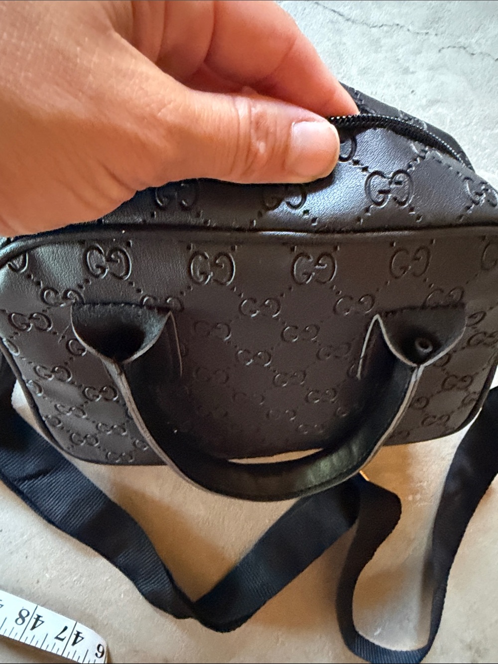Fashion Black GG Monogram Crossbody with Red and Green Web - Picture 4 of 8